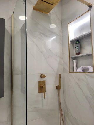 Alicatado  de baños y suelos cocinas