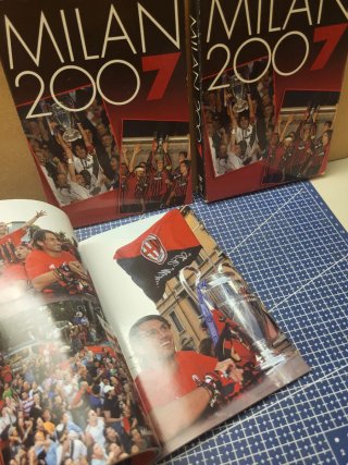 Cofanetto DVD + Libro A.C. Milan 2007