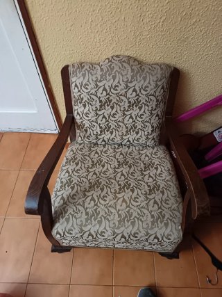 Butaca antigua dormitorio