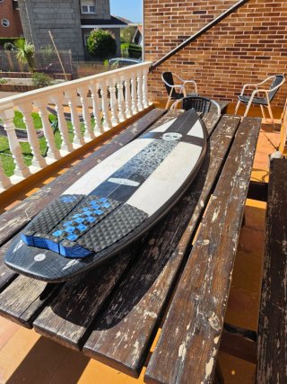 Tabla Surf 5'10 + quillas