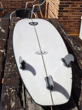 Tabla Surf 5'10 + quillas