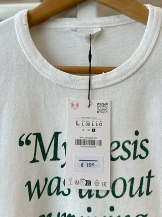 Camiseta Zara My thesis (Talla L pequeña para M)