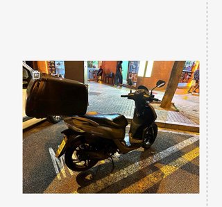 Moto SYM Scooter Gris Automática