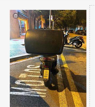 Moto SYM Scooter Gris Automática