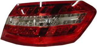 Piloto Trasero IZQUIERDO O DERECHOdo Led (Aleta) (Avantgarde) para Mercedes-Benz E W212 2009