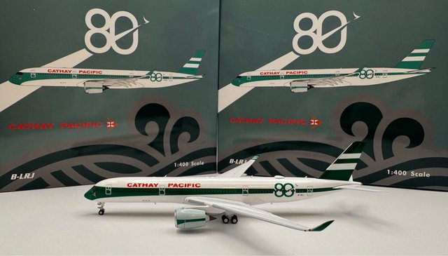Maqueta Avión Cathay Pacific A350-900 B-LRJ 80th