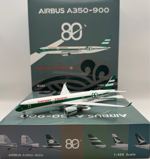 Maqueta Avión Cathay Pacific A350-900 B-LRJ 80th