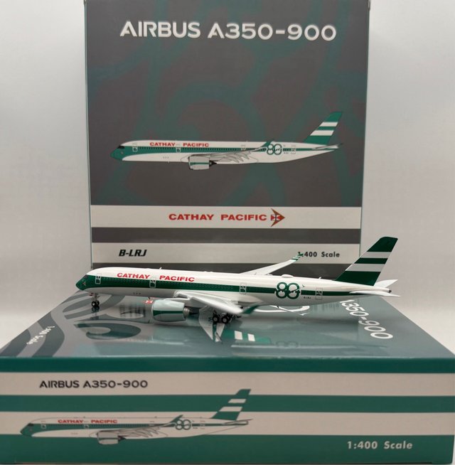 Maqueta Avión Cathay Pacific A350-900 B-LRJ 80th