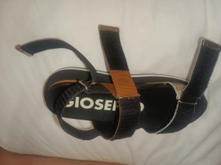 Sandalias Gioseppo Beige y Negro