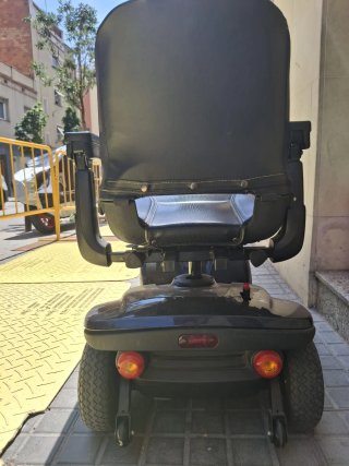 Scooter movilidad Invacare LEO