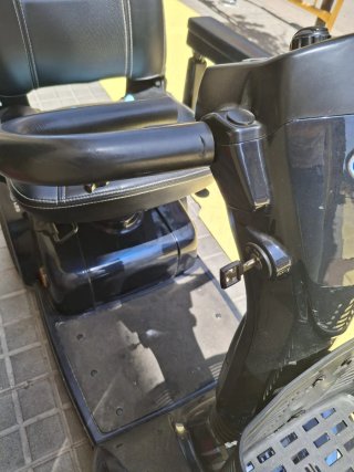 Scooter movilidad Invacare LEO