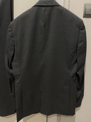 Traje gris de rayas Massimo Dutti