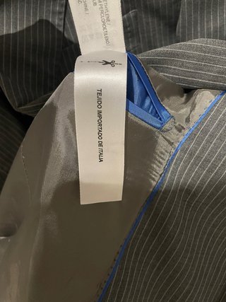 Traje gris de rayas Massimo Dutti