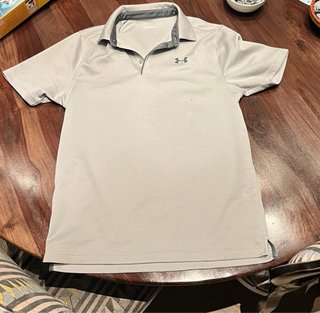 Polo tocado por los dioses del golf