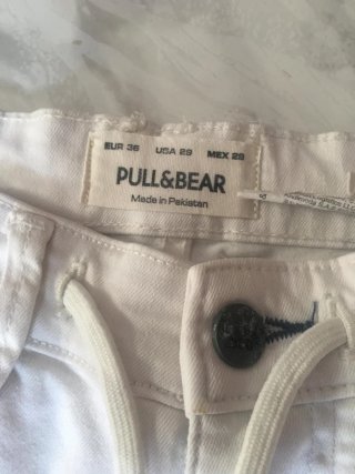 Pantalón corto Pull&Bear blanco Talla S