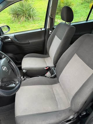 Opel Zafira 2004