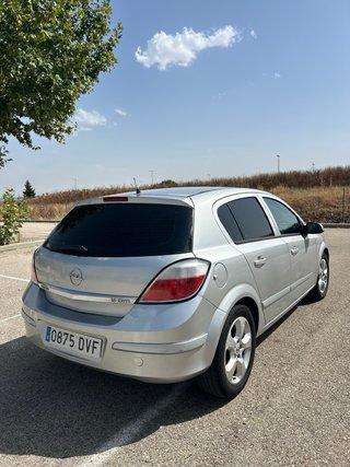 Opel Astra 2006