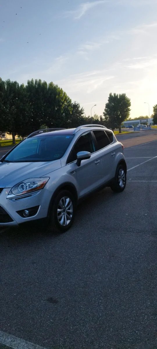 Ford Kuga 2010 - foto 1
