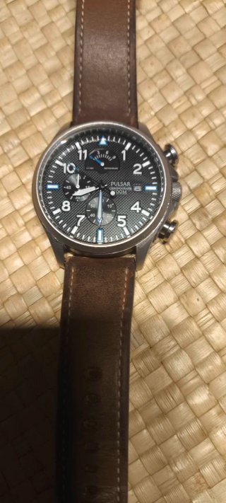 Reloj Pulsar Cronógrafo 100M Marrón Negro