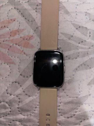 Reloj Inteligente Beige y Negro