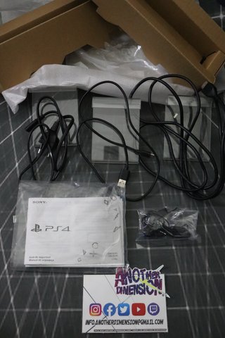 PS4 SLIM 1TB FFXV COMPLETA + EXTRAS