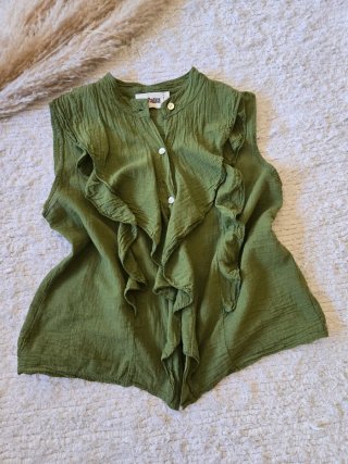 Blusa verde com babados