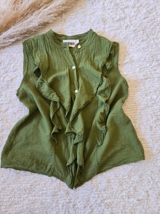 Blusa verde com babados