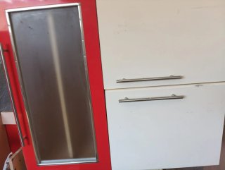 Mueble de cocina beige