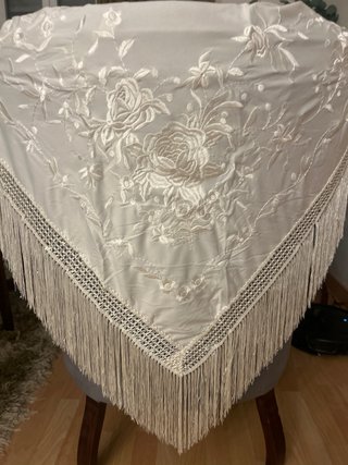 Manton Flamenco Triangular Beige Grande