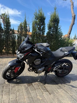 Kawasaki Z800 Negra