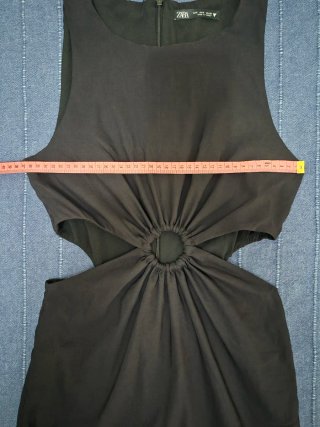Vestido corto Zara negro