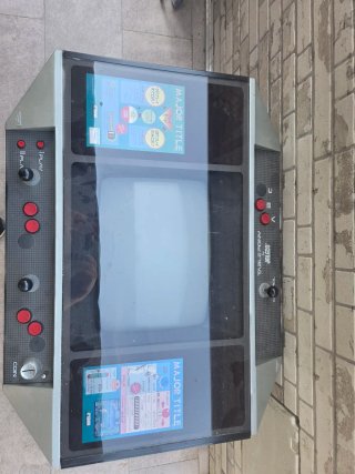 Máquina Arcade Major Title Table pony 25. .Jaleco