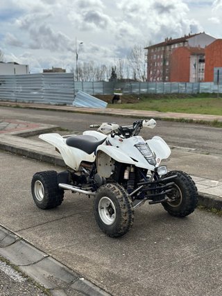 Suzuki LTZ 400 Quad Blanco