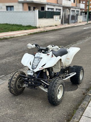 Suzuki LTZ 400 Quad Blanco