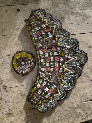 Pasamanería bordada artesanal antigua