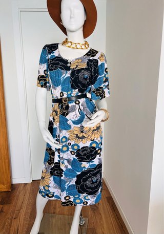 Vestido/Bata Vania Flores Talla M