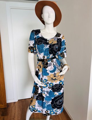 Vestido/Bata Vania Flores Talla M