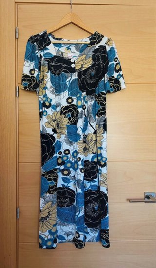 Vestido/Bata Vania Flores Talla M
