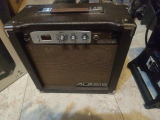 Amplificador Alesis CoolFire 15