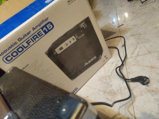 Amplificador Alesis CoolFire 15