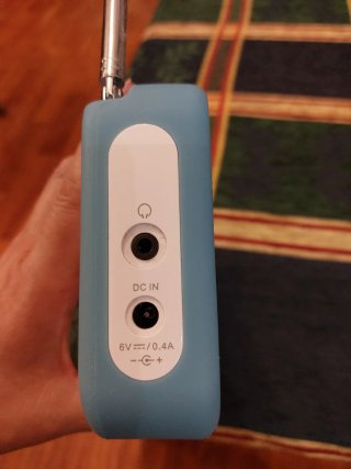Radio Digital Sangean Azul y Blanca