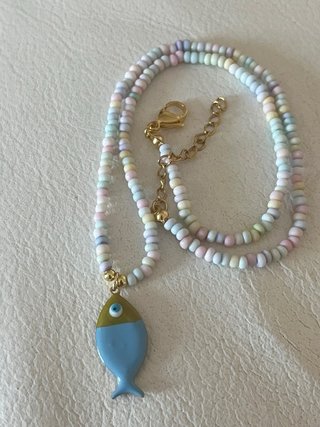 Collana con ciondolo pesce azzurro