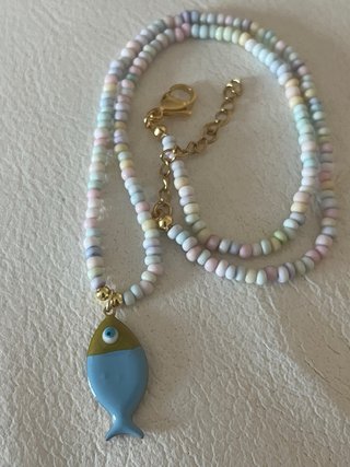 Collana con ciondolo pesce azzurro