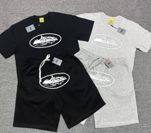Conjunto Corteiz Camiseta y Pantalón Corto
