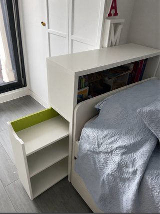 Cabecero con zapatero Ikea