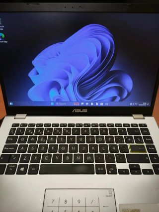 Portatile Asus Vivobook E410MA Bianco Zen + Custodia