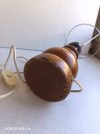Lámpara de madera torneada sin pantalla