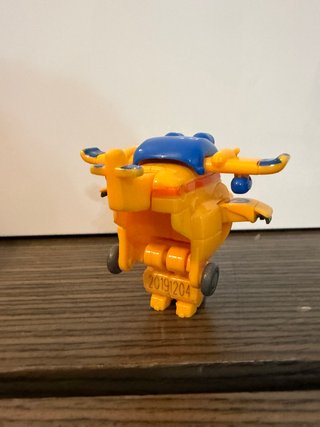 Figura Super Wings Donnie