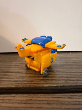 Figura Super Wings Donnie