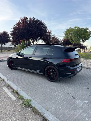Volkswagen Golf GTI Clubsport 45 aniversario AKRA